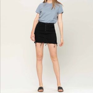 Vervet by Flying Monkey - Black Exposed Button Distressed Mini Skirt - LRG
